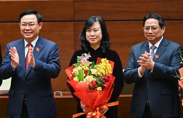 Chân dung Bộ trưởng Bộ Y tế Đào Hồng Lan